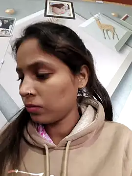 Snapshot of Anshika1431 chatting on November 25, 2025, 4:23 am Anshika1431 online show from November 25, 2025, 4:23 am