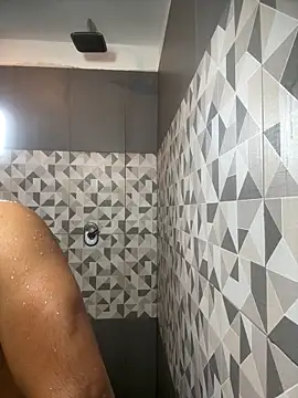 Snapshot of the_vein18 chatting on October 29, 2025, 3:36 pm the vein18 online show from October 29, 2025, 3:36 pm