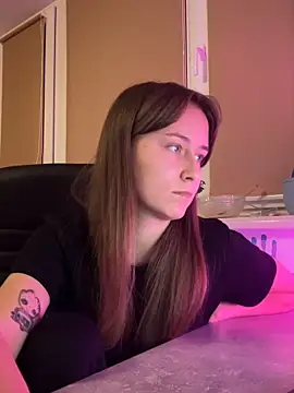 SinfulDream online show from October 18, 2025, 5:46 pm