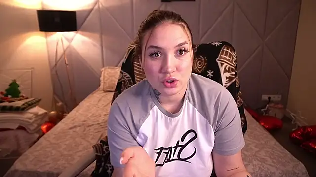 Snapshot of AmiraChase chatting on February 27, 2026, 1:44 pm AmiraChase online show from February 27, 2026, 1:44 pm