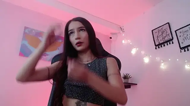 Snapshot of Shaira_OS chatting on October 19, 2025, 11:55 am Shaira OS online show from October 19, 2025, 11:55 am