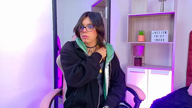 Lullaby Charade online show from January 9, 2026, 12:19 pm