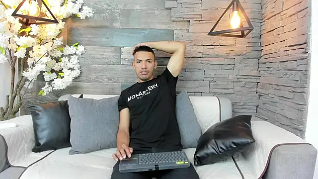 OwenPyerce online show from October 25, 2025, 12:45 pm