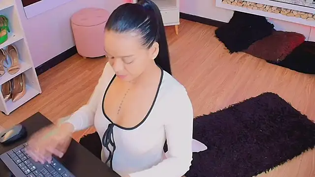 Miss koko  online show from July 6, 2026, 3:36 am