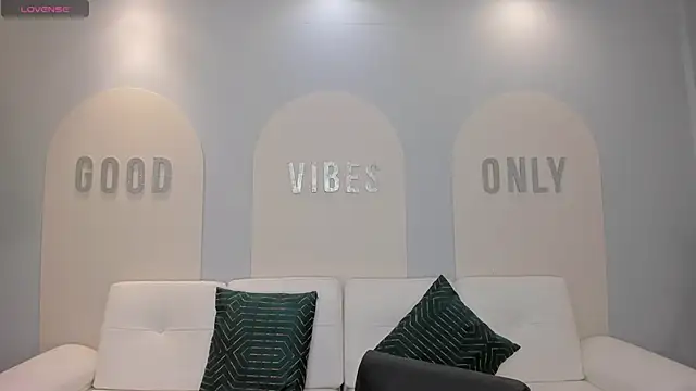 ScarlettBlaze  online show from March 28, 2026, 12:05 pm