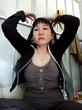 Ana-love2025 online show from October 21, 2025, 1:06 am