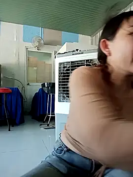 Ana-love2025 online show from November 14, 2025, 3:16 am