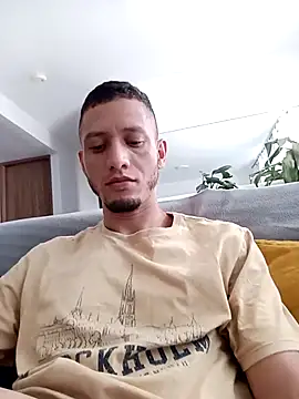 GabrielDraiven online show from October 22, 2025, 3:23 pm