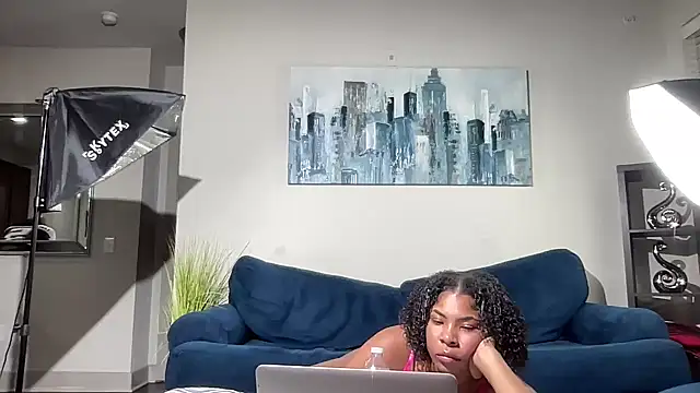 LawChat2025 online show from November 3, 2025, 11:15 pm