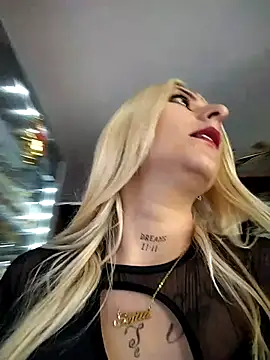 Snapshot of catalella16 chatting on February 8, 2026, 3:26 pm catalella16 online show from February 8, 2026, 3:26 pm