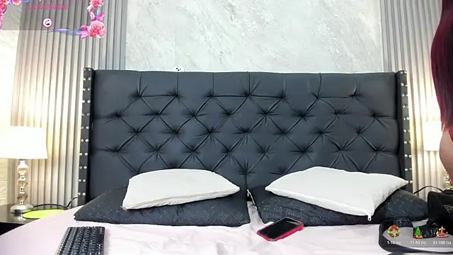 Snapshot of camila__bouzas chatting on November 29, 2025, 6:55 pm camila bouzas online show from November 29, 2025, 6:55 pm