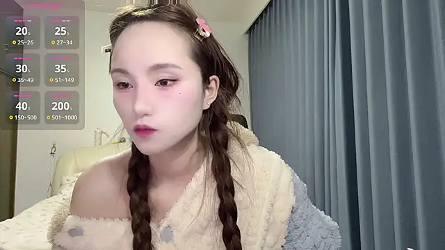 Momo-999 online show from December 1, 2025, 12:21 pm