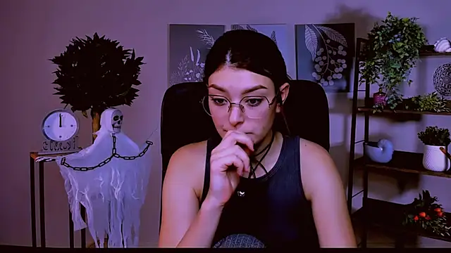 Snapshot of AnaSteisher chatting on October 21, 2025, 1:34 pm AnaSteisher online show from October 21, 2025, 1:34 pm