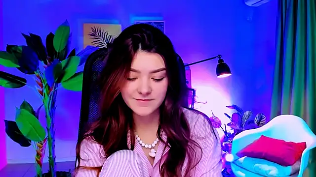 Snapshot of AnaSteisher chatting on November 22, 2025, 1:43 pm AnaSteisher online show from November 22, 2025, 1:43 pm