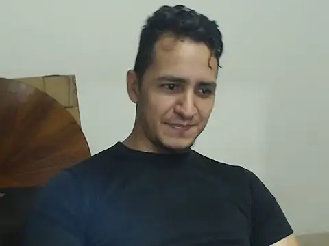 Snapshot of DarkTheKing chatting on October 18, 2025, 4:37 am DarkTheKing online show from October 18, 2025, 4:37 am