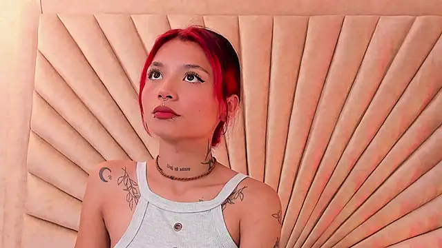 Snapshot of Emma_duff chatting on October 27, 2025, 12:09 pm Emma duff online show from October 27, 2025, 12:09 pm