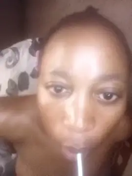 Bretbooty23 online show from January 15, 2026, 11:48 am