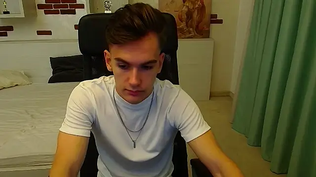 Snapshot of BradyFlint chatting on October 21, 2025, 4:24 am BradyFlint online show from October 21, 2025, 4:24 am