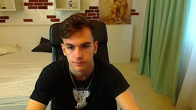 Snapshot of BradyFlint chatting on October 28, 2025, 6:06 am BradyFlint online show from October 28, 2025, 6:06 am