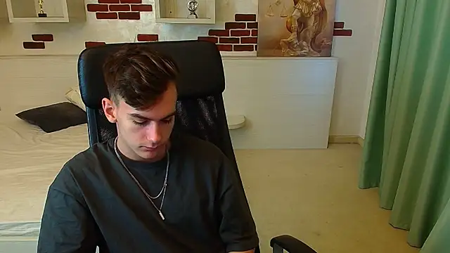 Snapshot of BradyFlint chatting on November 22, 2025, 5:50 am BradyFlint online show from November 22, 2025, 5:50 am