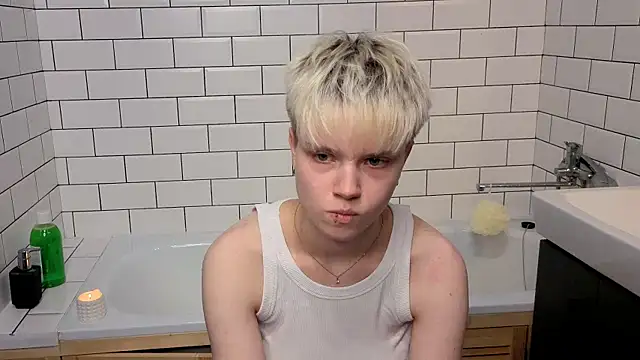 Snapshot of puffimini chatting on October 21, 2025, 1:01 pm puffimini online show from October 21, 2025, 1:01 pm