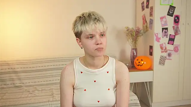 Snapshot of puffimini chatting on October 28, 2025, 1:25 pm puffimini online show from October 28, 2025, 1:25 pm