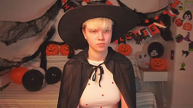 Snapshot of puffimini chatting on November 1, 2025, 1:02 pm puffimini online show from November 1, 2025, 1:02 pm