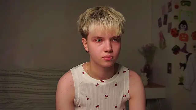 Snapshot of puffimini chatting on November 7, 2025, 2:06 pm puffimini online show from November 7, 2025, 2:06 pm