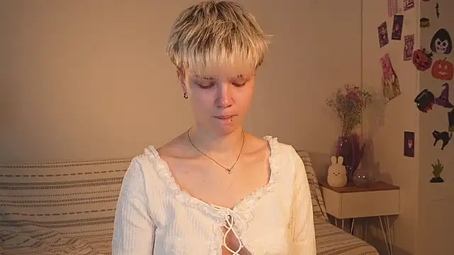 Snapshot of puffimini chatting on November 22, 2025, 2:05 pm puffimini online show from November 22, 2025, 2:05 pm