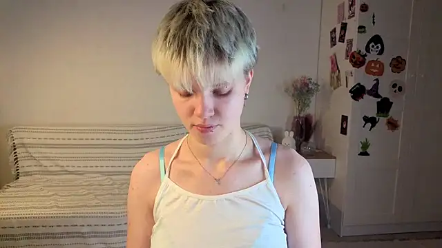 Snapshot of puffimini chatting on November 29, 2025, 2:09 pm puffimini online show from November 29, 2025, 2:09 pm