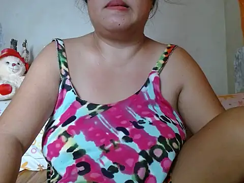 lovenaya online show from May 21, 2026, 1:12 am