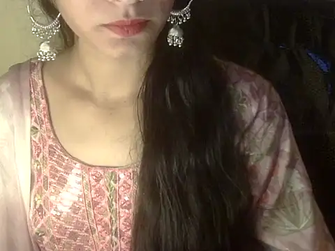 Snapshot of Shezi_N chatting on October 21, 2025, 2:18 pm Shezi N online show from October 21, 2025, 2:18 pm