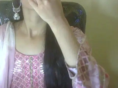 Snapshot of Shezi_N chatting on October 22, 2025, 2:23 am Shezi N online show from October 22, 2025, 2:23 am