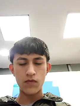 hoot booys  online show from December 15, 2025, 8:35 pm