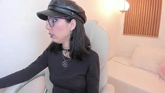 Snapshot of Nebula_Soul chatting on October 18, 2025, 12:50 pm Nebula Soul online show from October 18, 2025, 12:50 pm