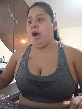 laurita goloza39 online show from July 24, 2026, 8:45 am