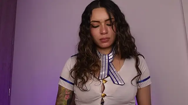 lara bombshelll online show from January 9, 2026, 11:28 pm