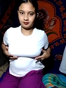 Snapshot of sexylive1100 chatting on November 22, 2025, 2:49 pm sexylive1100 online show from November 22, 2025, 2:49 pm