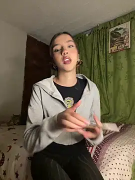 MiaaCute- online show from July 27, 2026, 11:34 pm