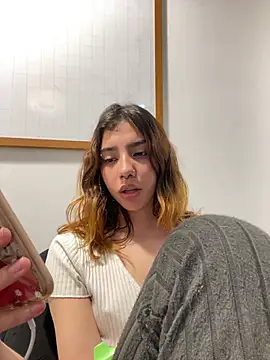 MiaaCute- online show from July 28, 2026, 8:52 pm