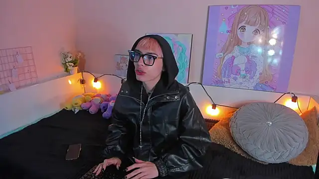 Strawberry Kitty  online show from November 3, 2025, 3:30 am