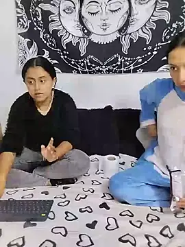 emily n abby online show from May 20, 2026, 1:39 pm