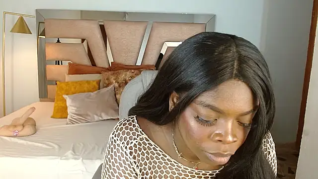 Snapshot of Maiacharris_ chatting on November 7, 2025, 7:36 pm Maiacharris online show from November 7, 2025, 7:36 pm