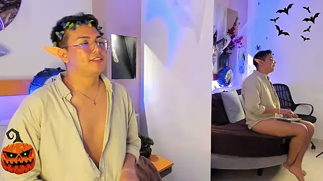 JohnBelRose online show from October 28, 2025, 7:27 pm