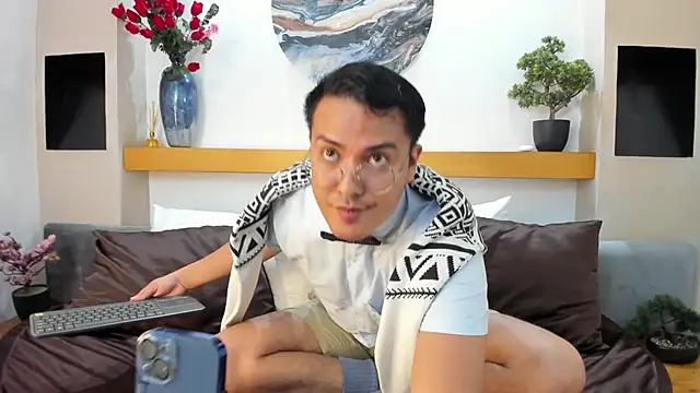 JohnBelRose online show from November 29, 2025, 8:01 pm