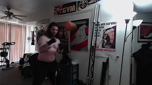 biggerisbetter12 online show from March 14, 2026, 8:36 pm