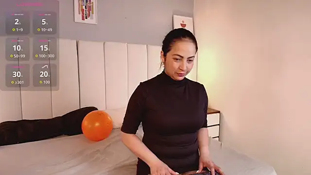 Alanawestt online show from November 5, 2025, 7:58 pm