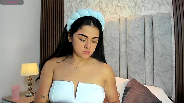 Snapshot of goddessfeetxx chatting on November 11, 2025, 10:10 pm goddessfeetxx online show from November 11, 2025, 10:10 pm