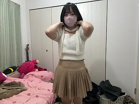 Snapshot of pinkudayo_girl chatting on April 28, 2026, 1:05 pm pinkudayo girl online show from April 28, 2026, 1:05 pm