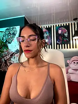 elegant  rouse online show from December 17, 2025, 7:09 pm